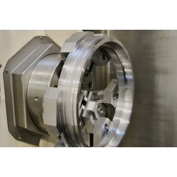 10Y Bakker til store emner